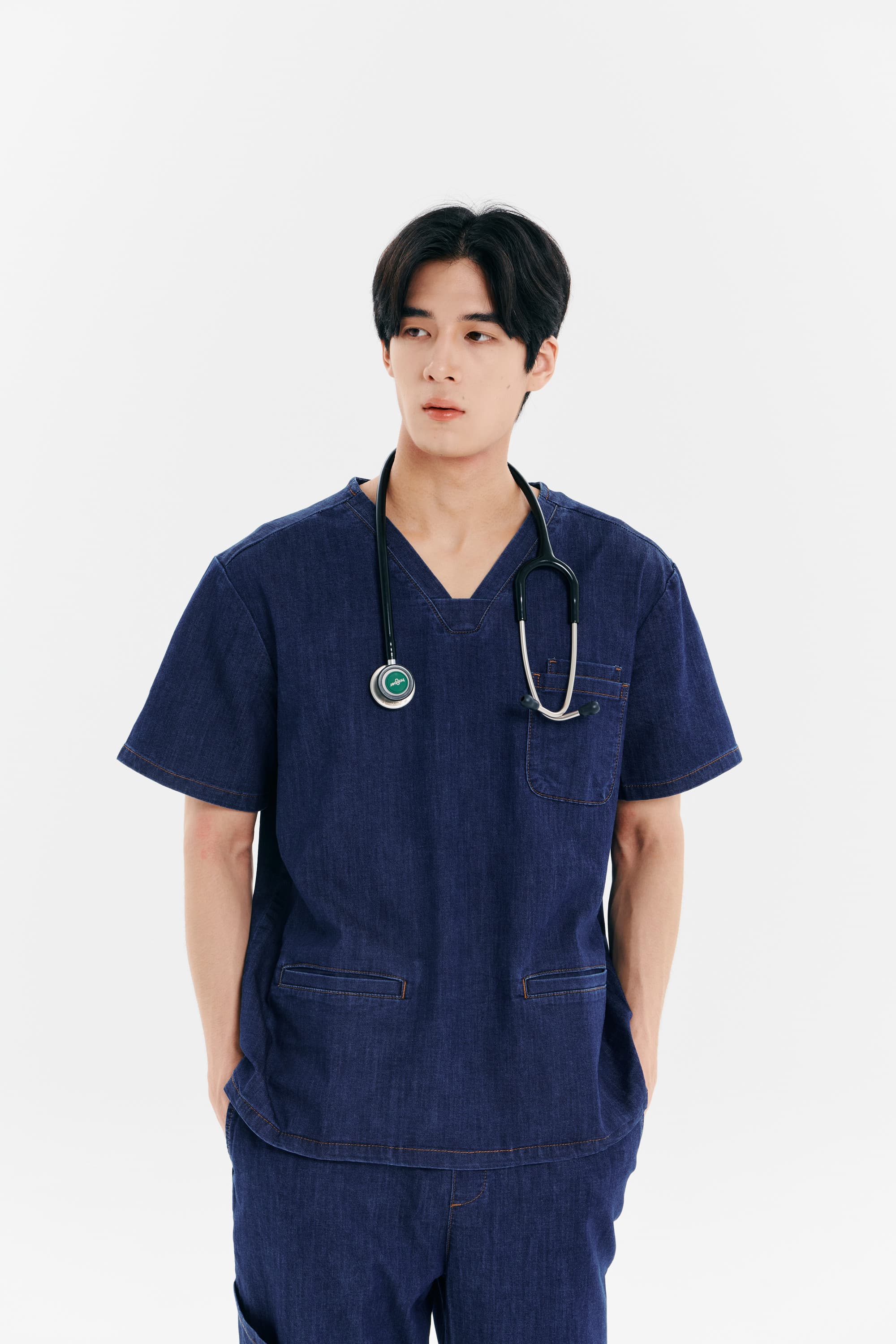 True Denim V-neck 1