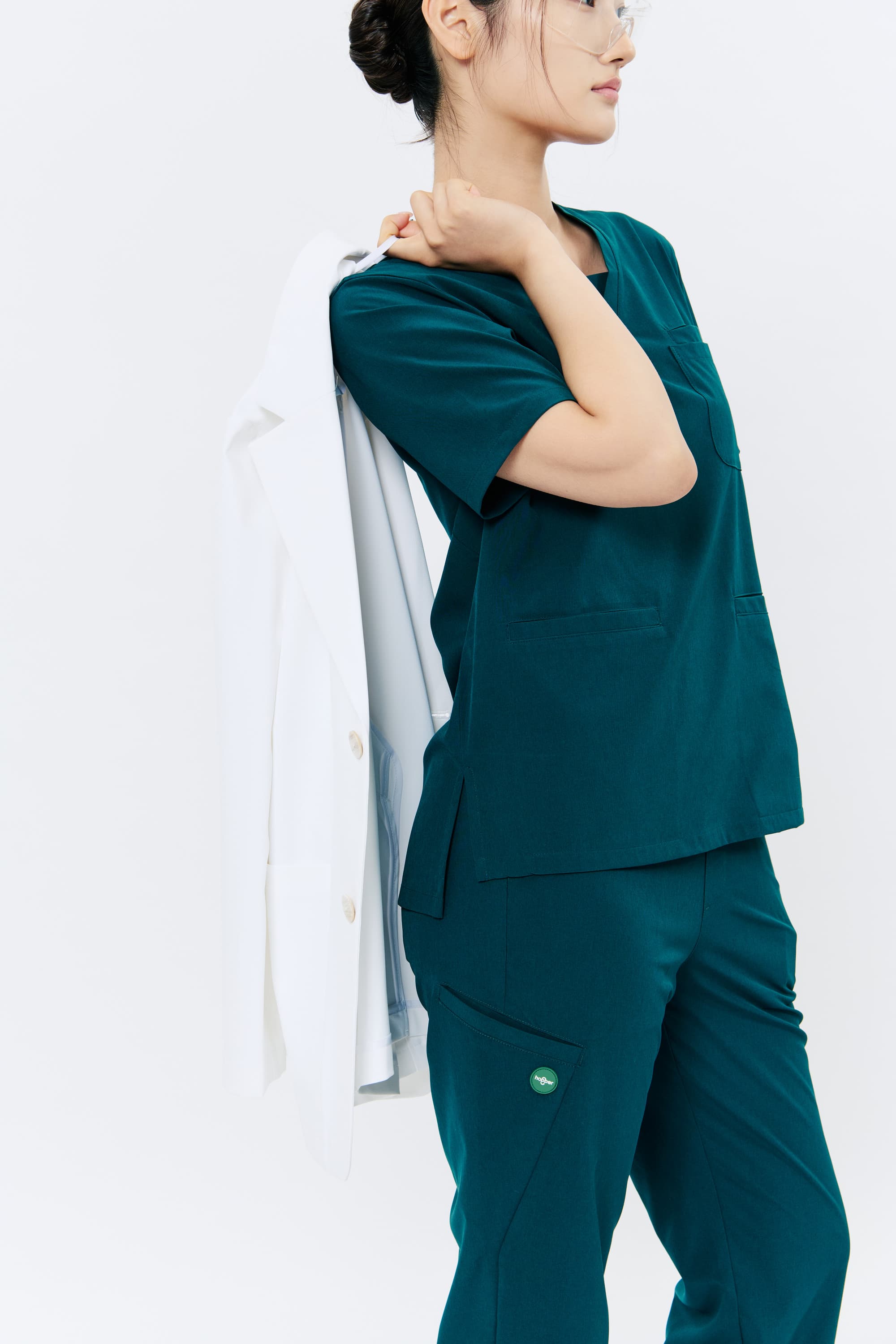 SUPER SCRUB V-neck (Women) 6